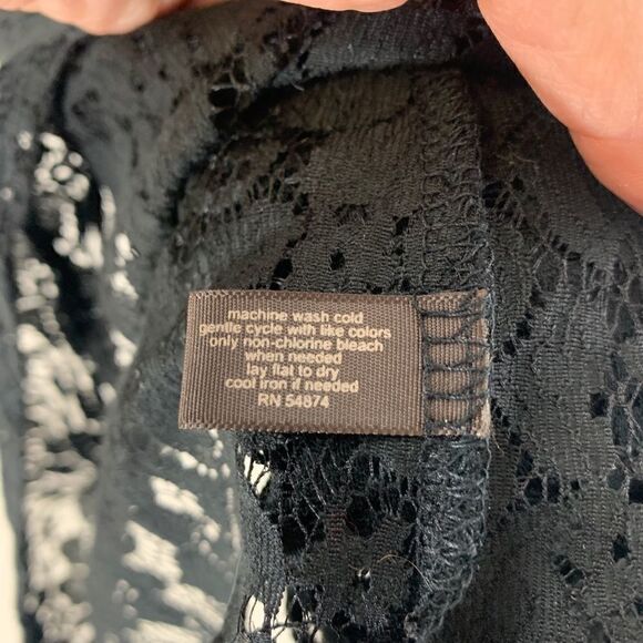 NWT The Limited Black Lace Top Size Small - Picture 4 of 5